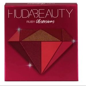 Huda Beauty Ruby Obsessions eyeshadow palette NEW